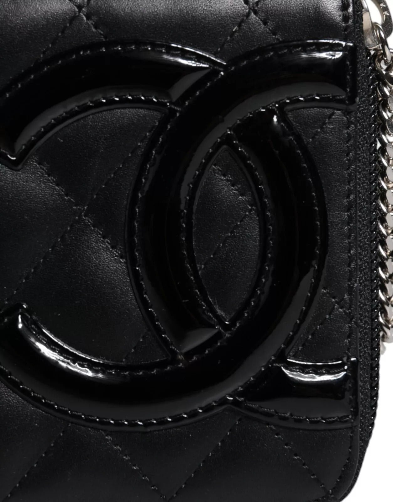 Chanel Black Quilted Leather Logo CC Continental Zip Wallet