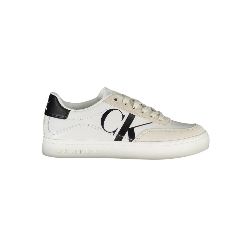 Calvin Klein – Eco-Chic – Weißer Sneaker mit Kontrastdetails