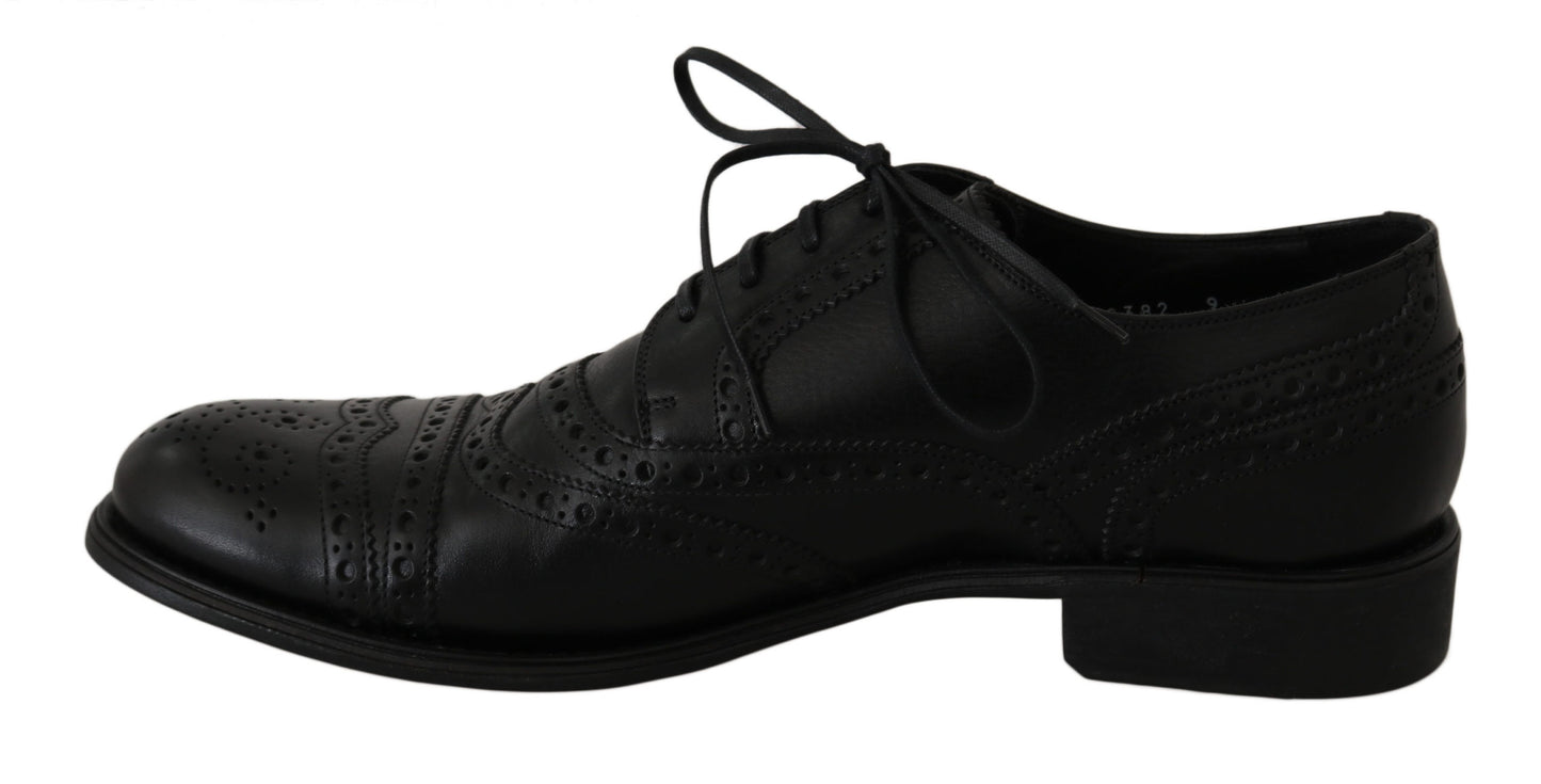 Schwarze Leder-Oxford-Schuhe mit Flügelspitze