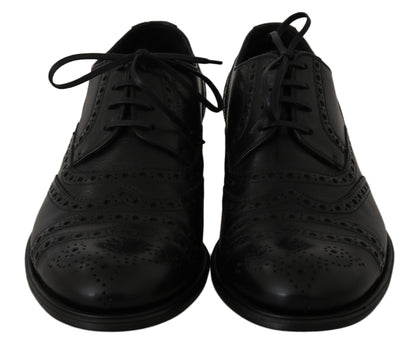 Chaussures habillées Oxford en cuir noires à bout ailé